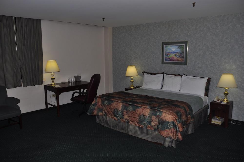 The Marlborough Hotel Winnipeg Extérieur photo