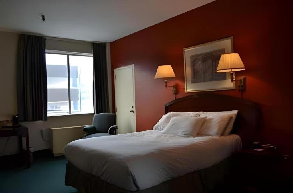 The Marlborough Hotel Winnipeg Extérieur photo