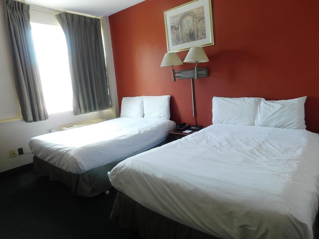 The Marlborough Hotel Winnipeg Extérieur photo