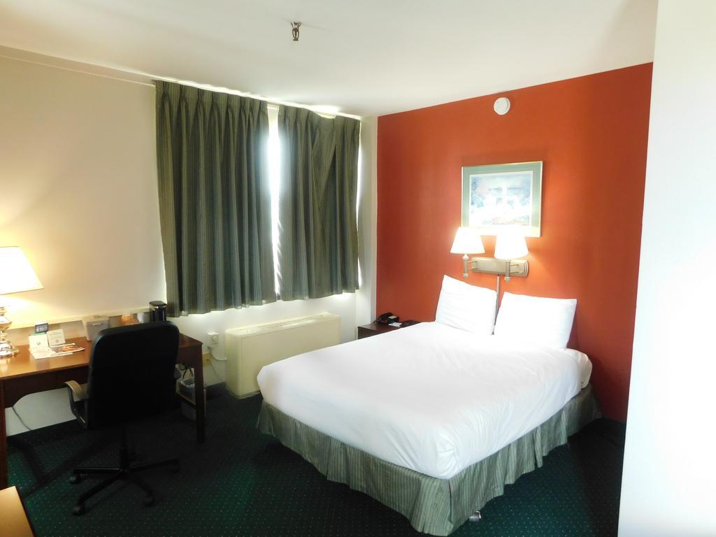 The Marlborough Hotel Winnipeg Extérieur photo